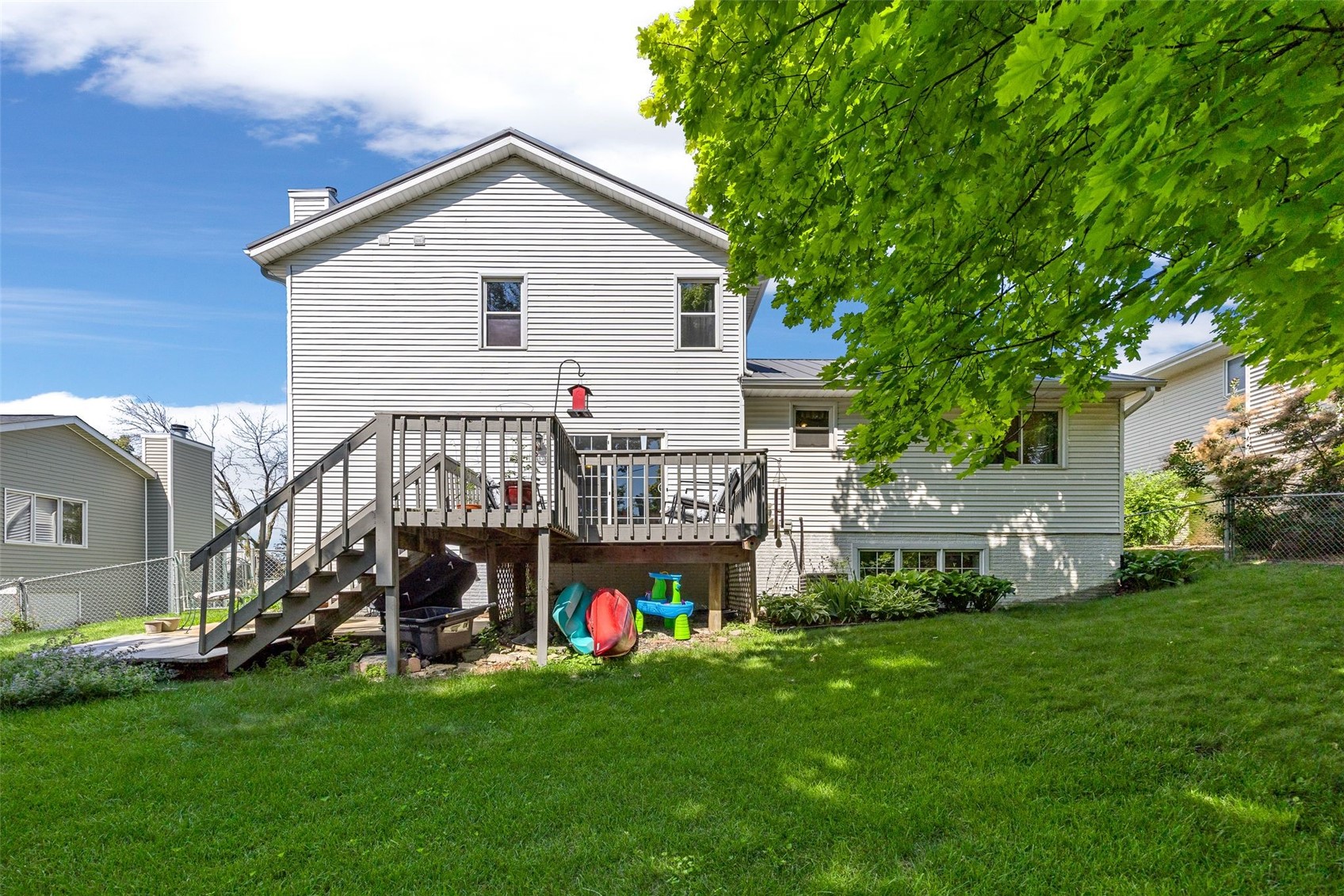 1711 Hamer NW Cedar Rapids IA 52405