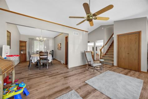 1711 Hamer NW Cedar Rapids IA 52405