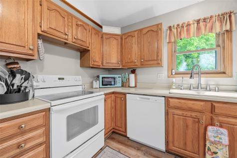 1711 Hamer NW Cedar Rapids IA 52405