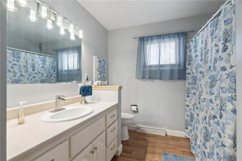 330 26th Street NW Cedar Rapids IA 52405