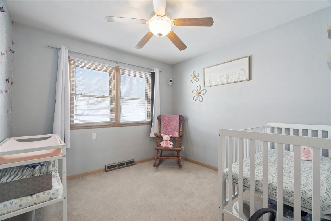 330 26th Street NW Cedar Rapids IA 52405