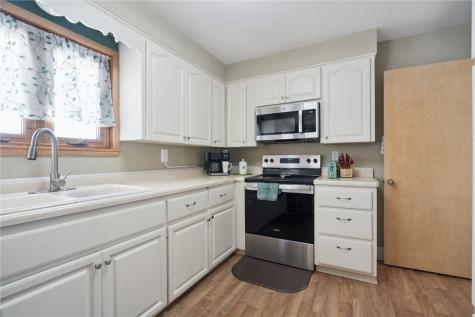 330 26th Street NW Cedar Rapids IA 52405