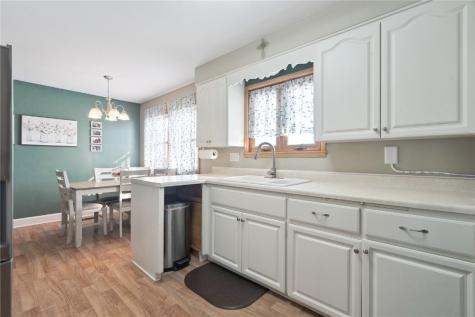 330 26th Street NW Cedar Rapids IA 52405
