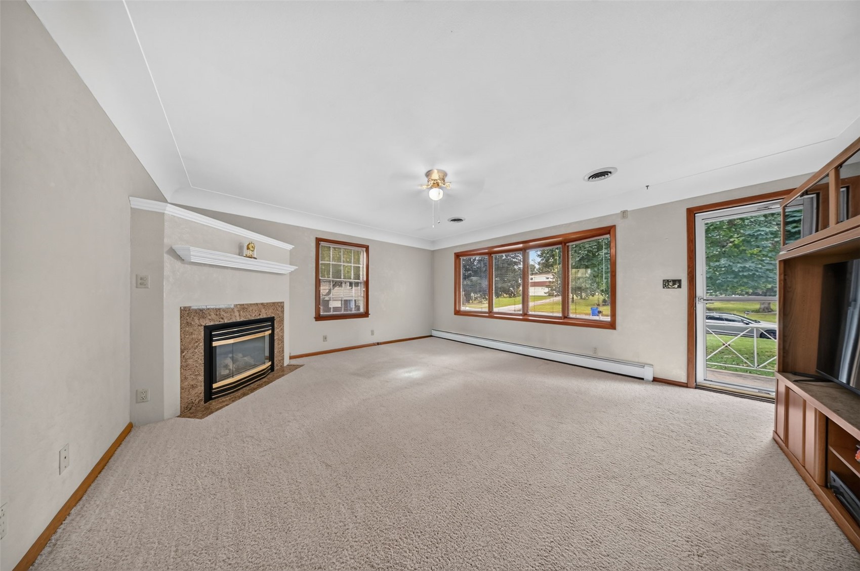 288 28th Avenue SW Cedar Rapids IA 52404