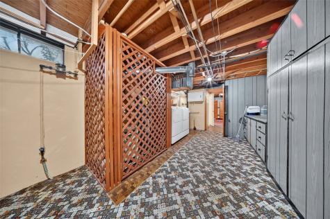 288 28th Avenue SW Cedar Rapids IA 52404