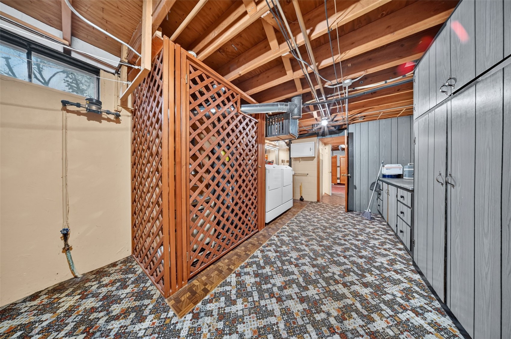 288 28th Avenue SW Cedar Rapids IA 52404