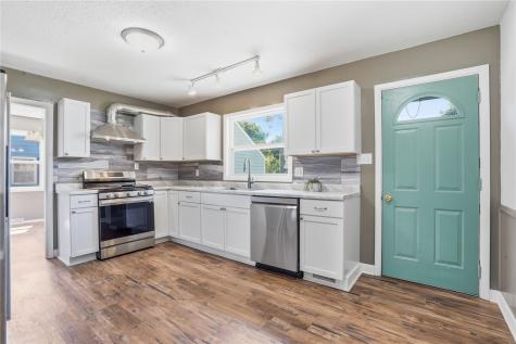 1287 29th Street NE Cedar Rapids IA 52402