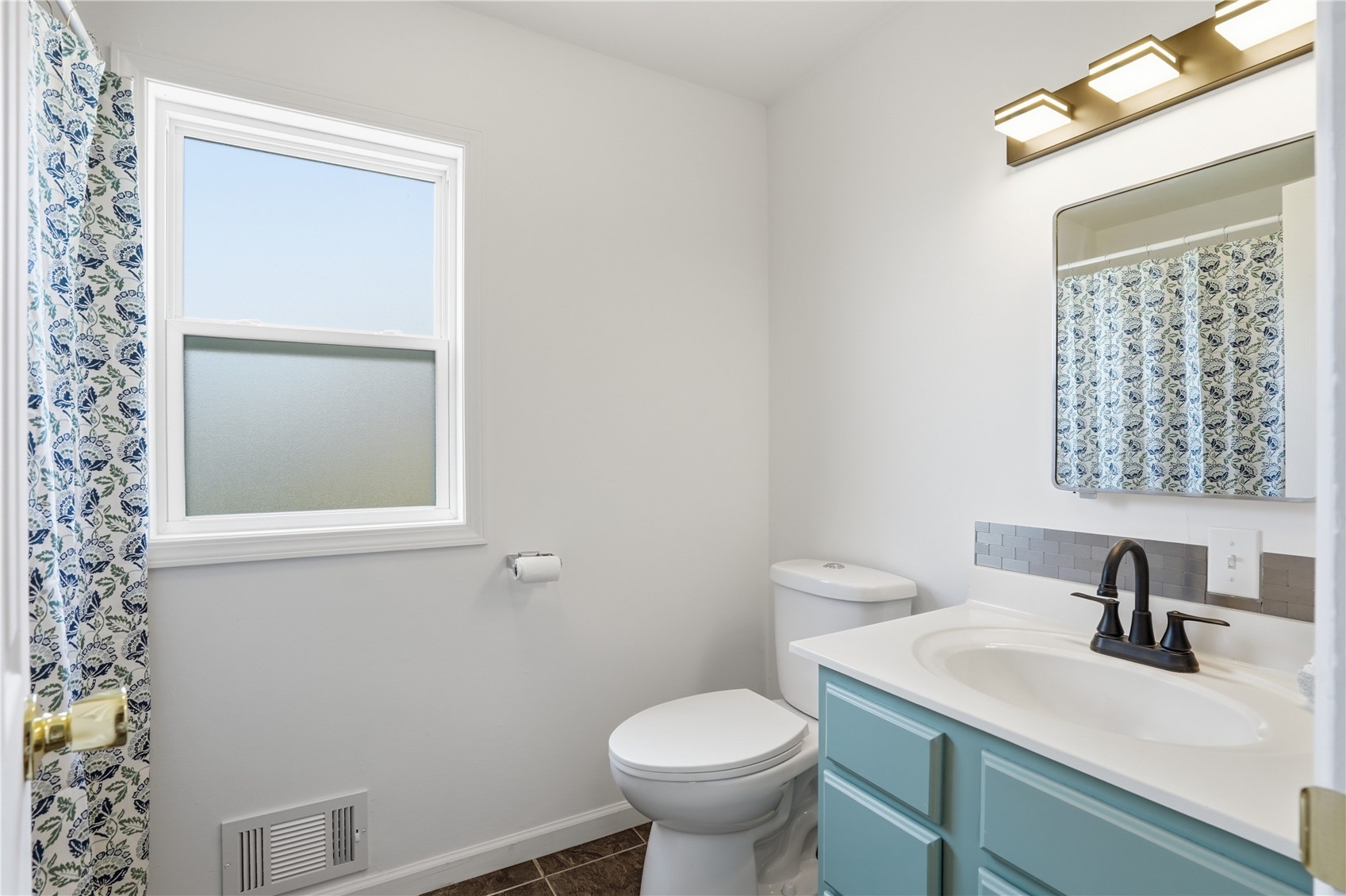 1287 29th Street NE Cedar Rapids IA 52402