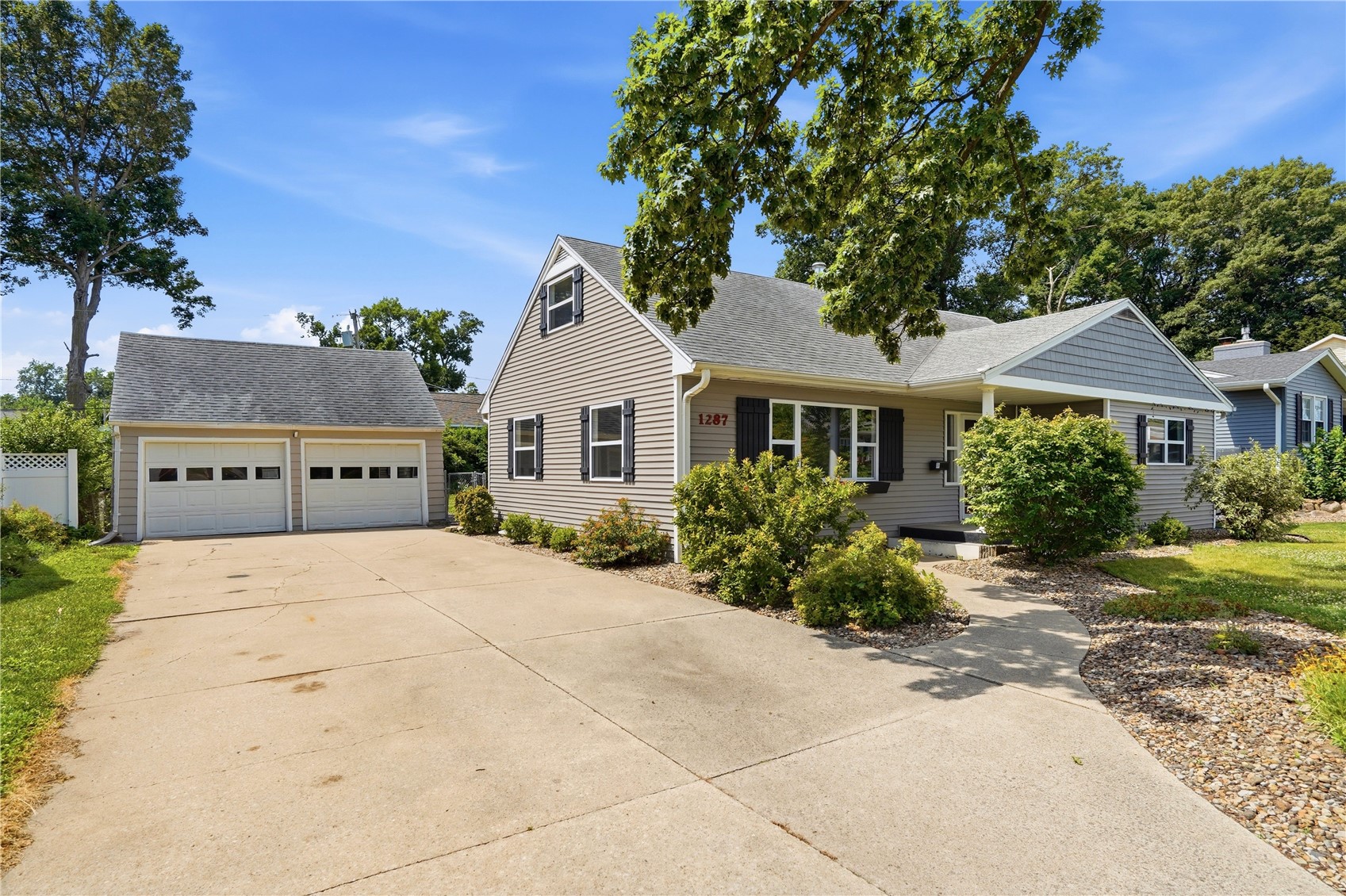 1287 29th Street NE Cedar Rapids IA 52402
