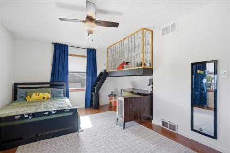 1665 25th Avenue Marion IA 52302