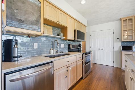 1665 25th Avenue Marion IA 52302