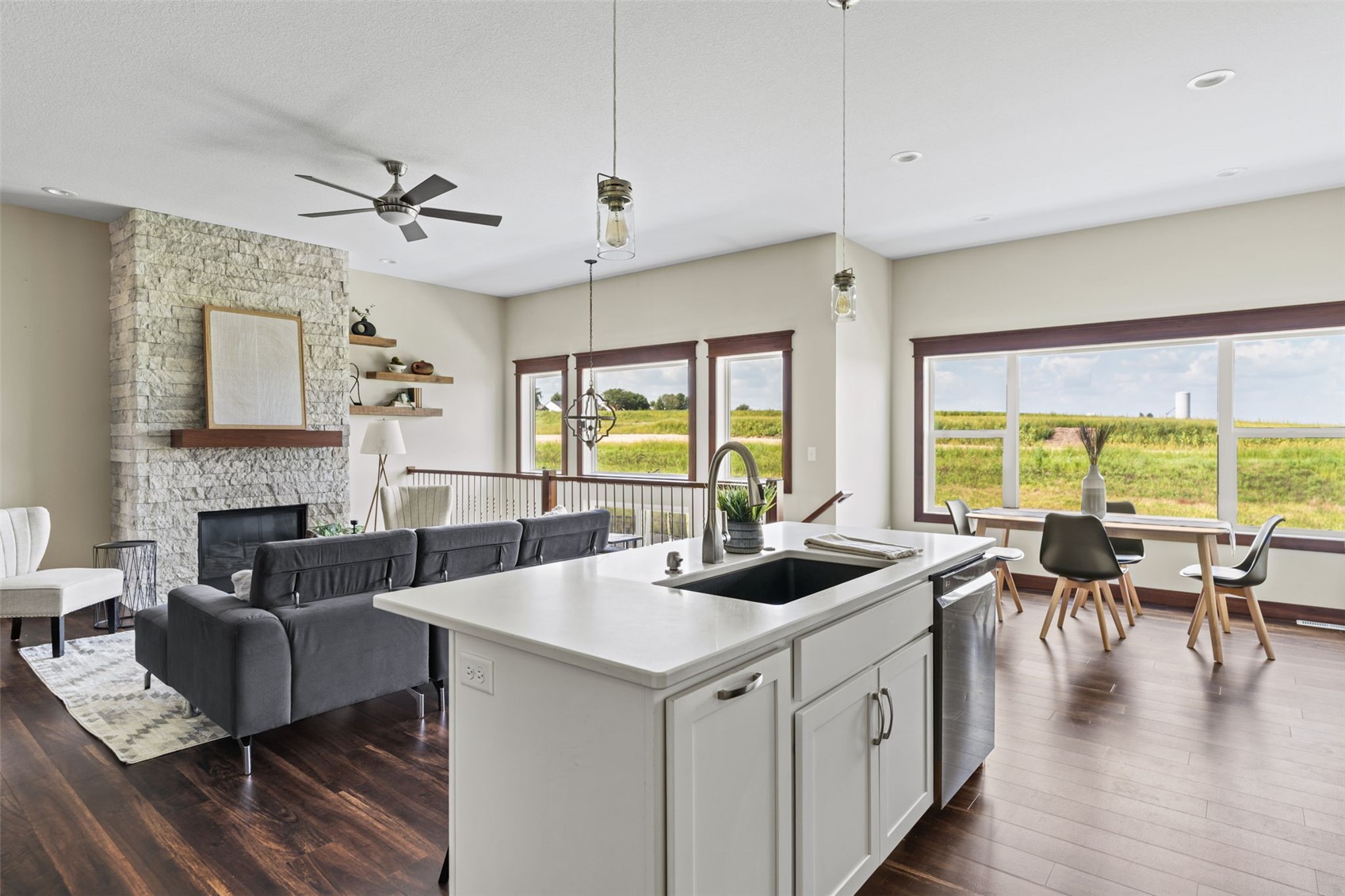 3176 Artesian Road Marion IA 52302