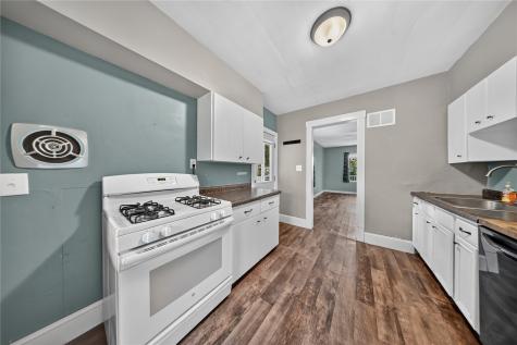1432 34th Street NE Cedar Rapids IA 52402