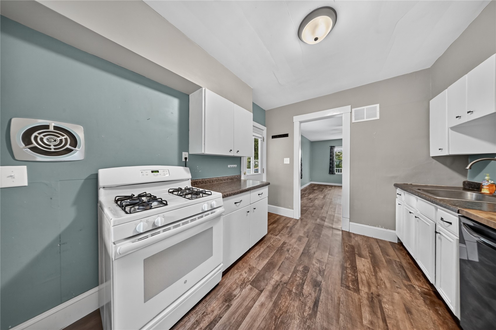 1432 34th Street NE Cedar Rapids IA 52402