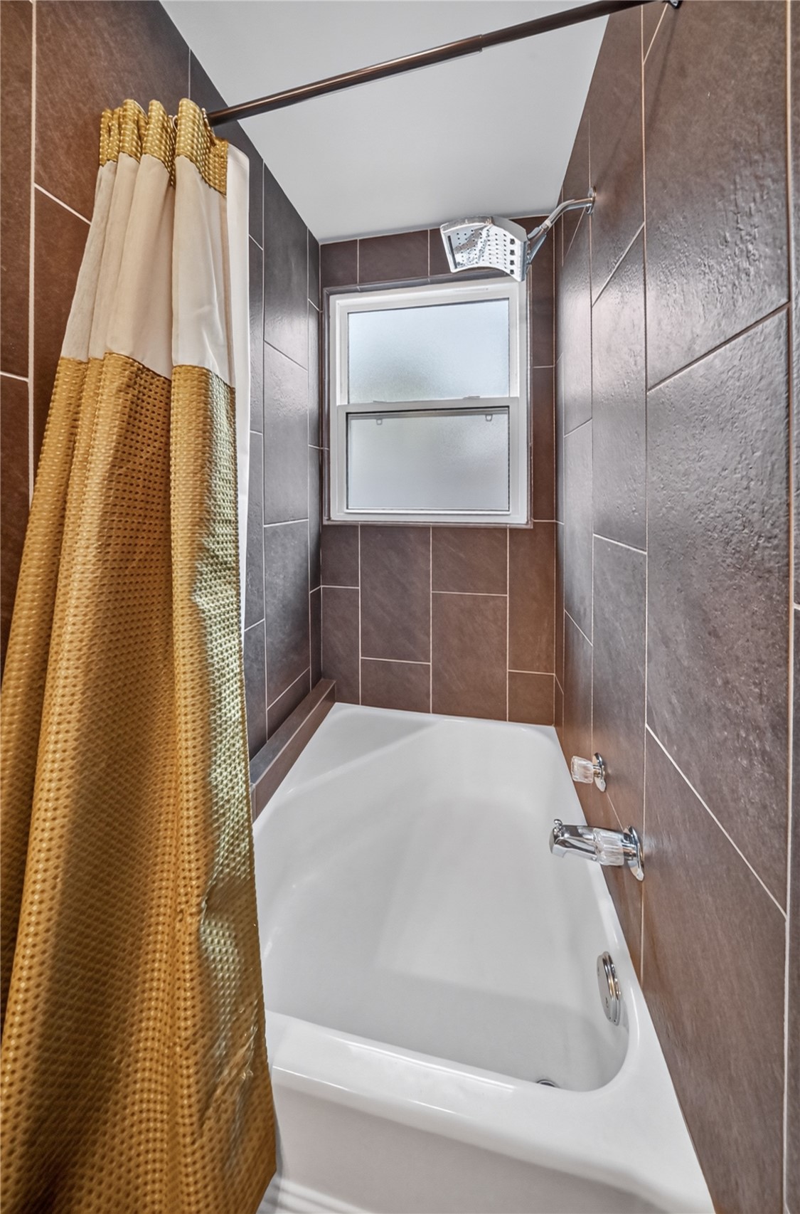 1432 34th Street NE Cedar Rapids IA 52402