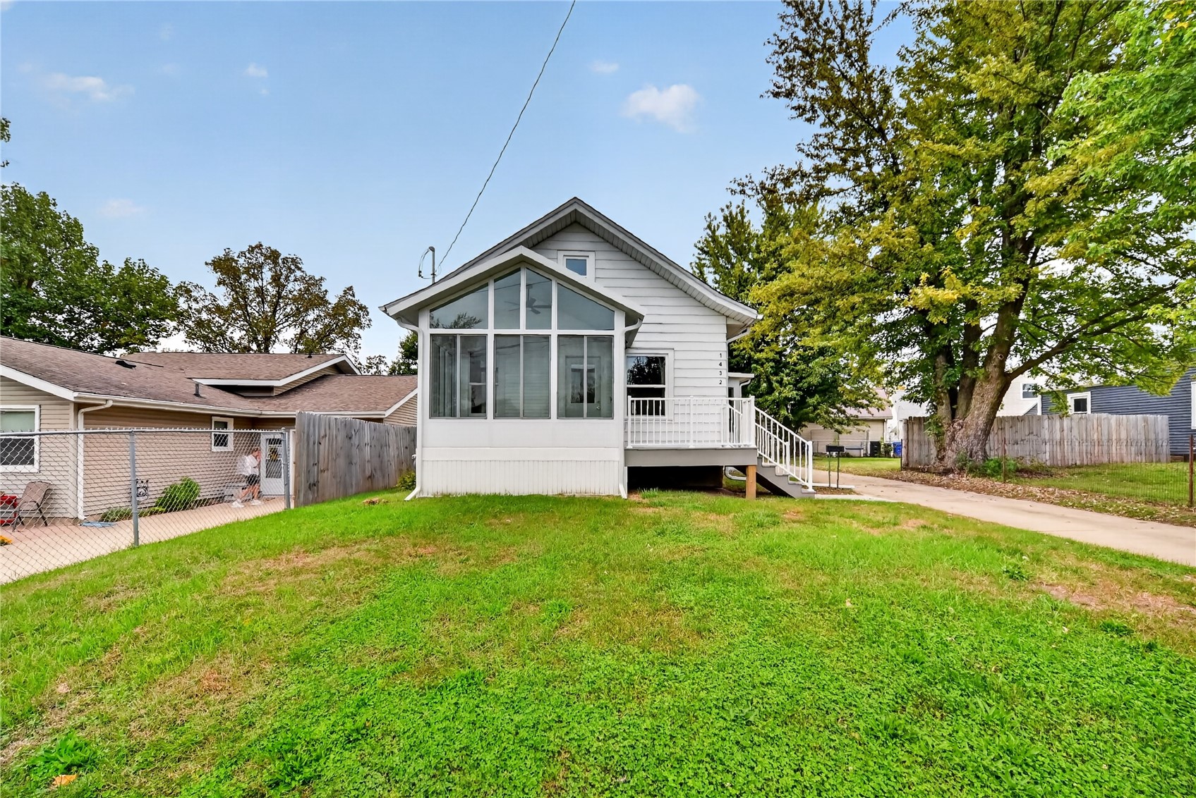 1432 34th Street NE Cedar Rapids IA 52402