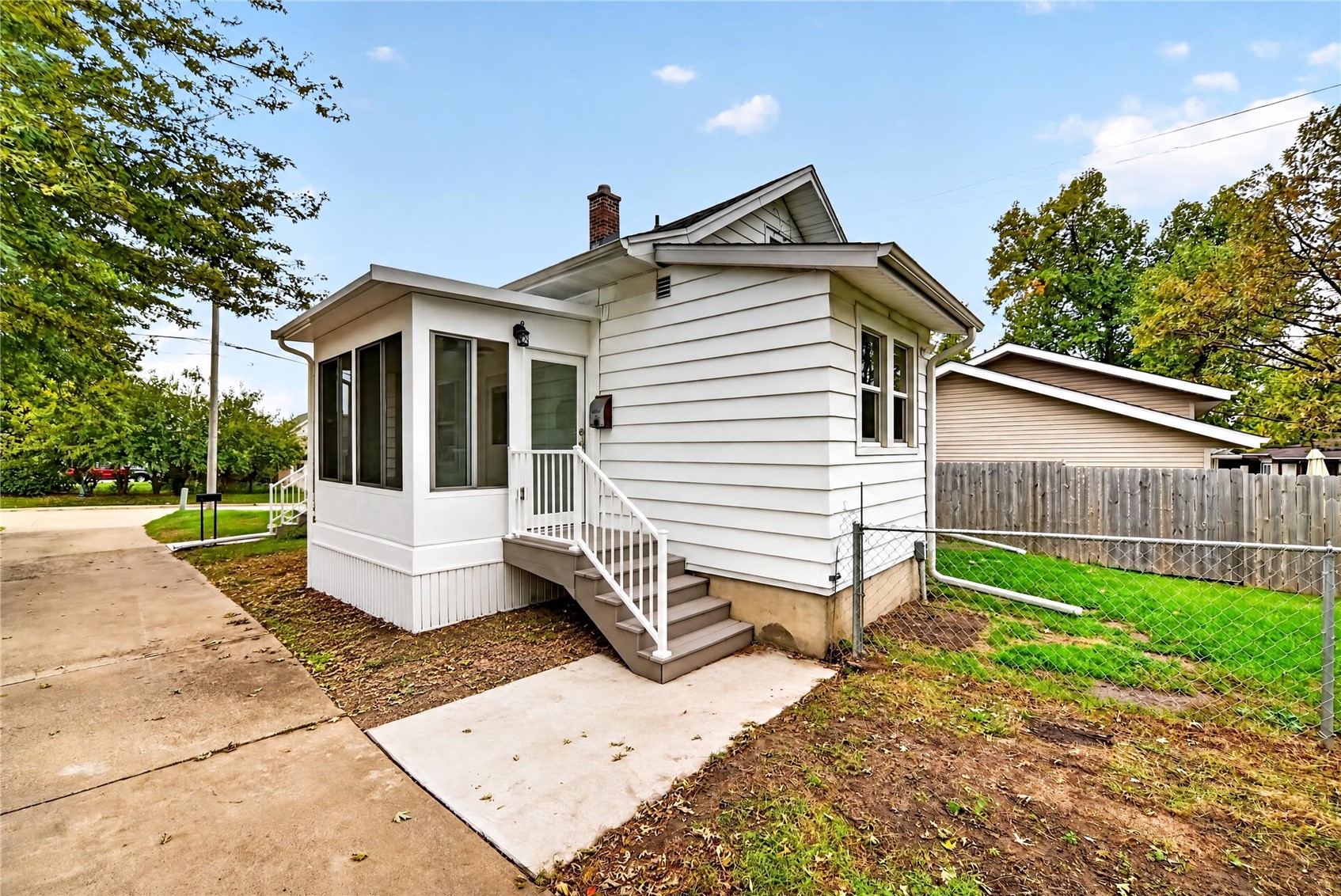 1432 34th Street NE Cedar Rapids IA 52402