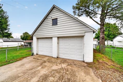 1432 34th Street NE Cedar Rapids IA 52402