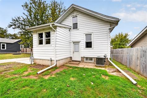 1432 34th Street NE Cedar Rapids IA 52402