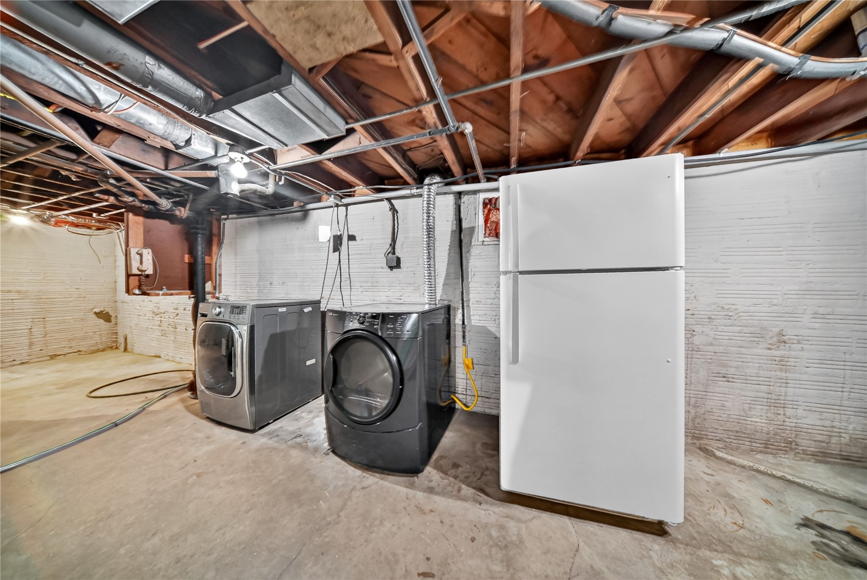 1432 34th Street NE Cedar Rapids IA 52402