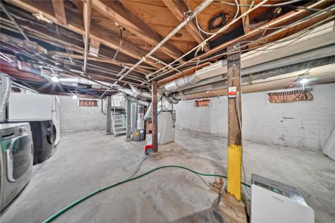 1432 34th Street NE Cedar Rapids IA 52402