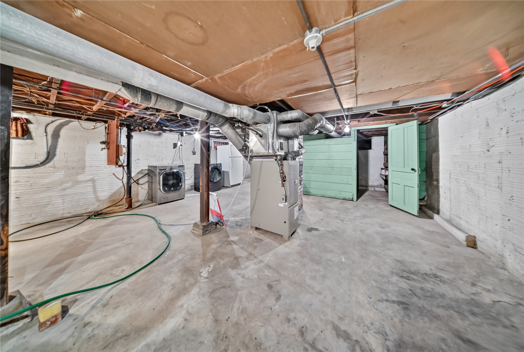 1432 34th Street NE Cedar Rapids IA 52402