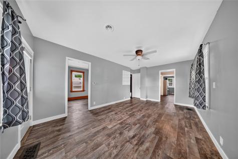 1432 34th Street NE Cedar Rapids IA 52402