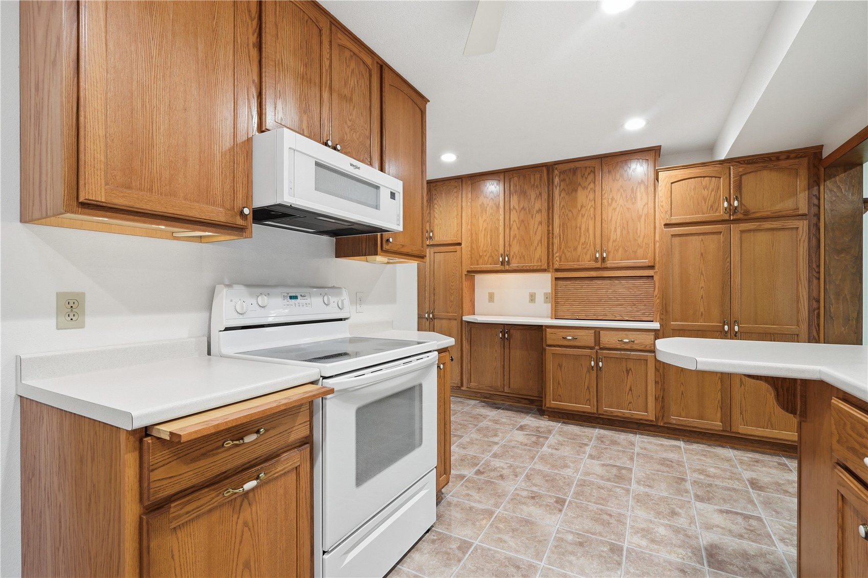 4610 Twin Pines Drive NE Cedar Rapids IA 52402