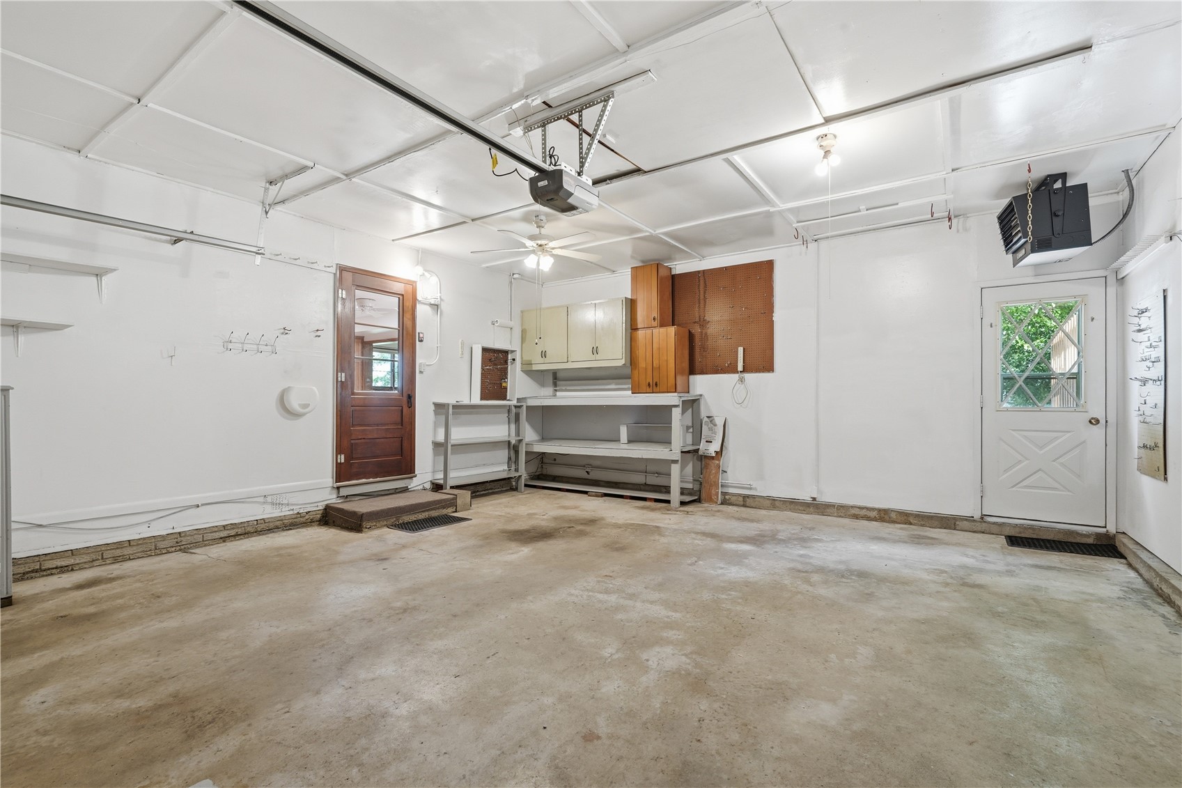 4610 Twin Pines Drive NE Cedar Rapids IA 52402