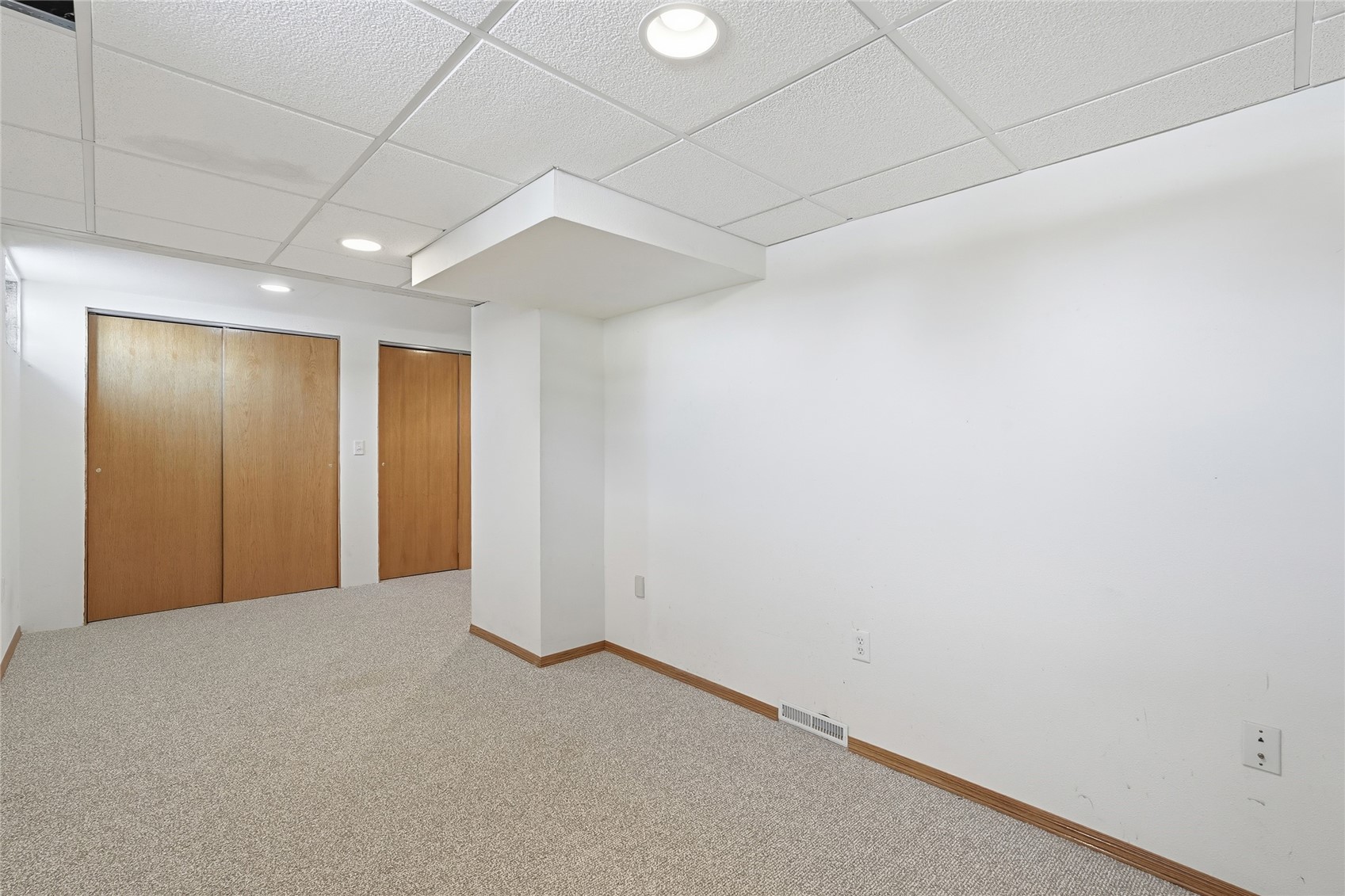 121 Moothart Street Alburnett IA 52202