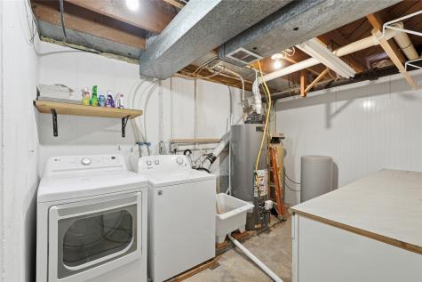 121 Moothart Street Alburnett IA 52202
