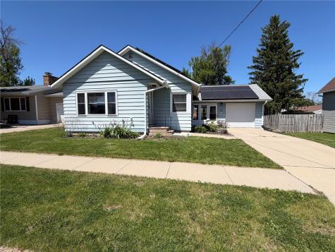 121 Moothart Street Alburnett IA 52202