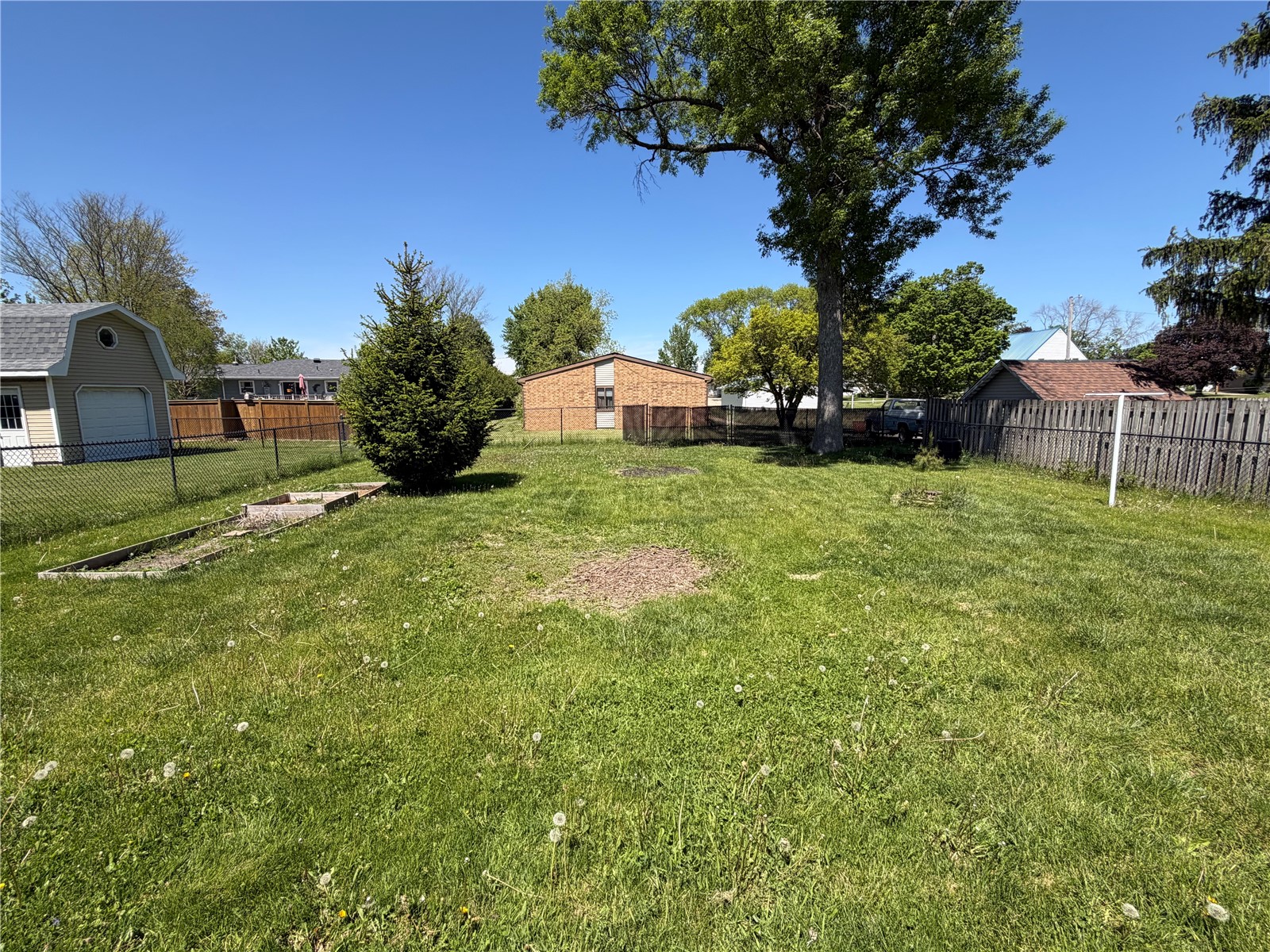 121 Moothart Street Alburnett IA 52202
