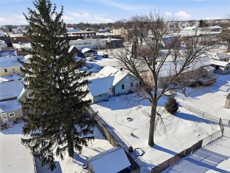 121 Moothart Street Alburnett IA 52202