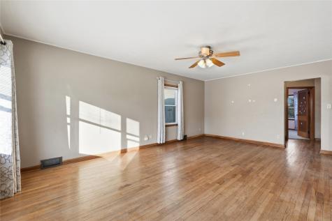 121 Moothart Street Alburnett IA 52202