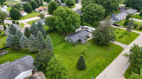 148 Delhi Road Manchester IA 52057