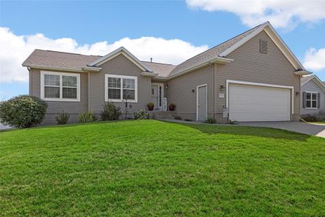8634 Harrington Drive NE Cedar Rapids IA 52402