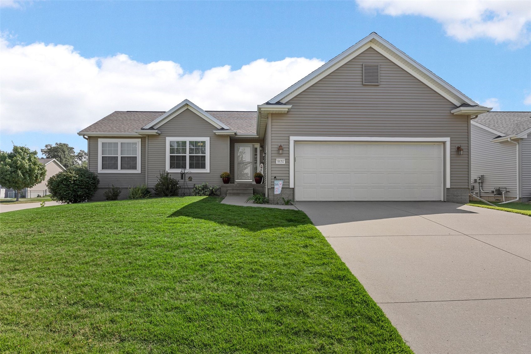 8634 Harrington Drive NE Cedar Rapids IA 52402