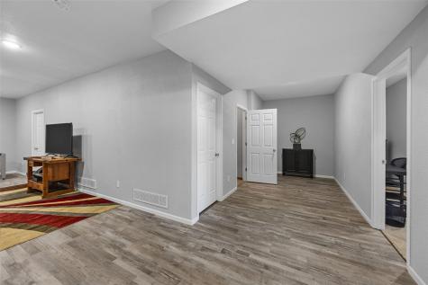 8634 Harrington Drive NE Cedar Rapids IA 52402