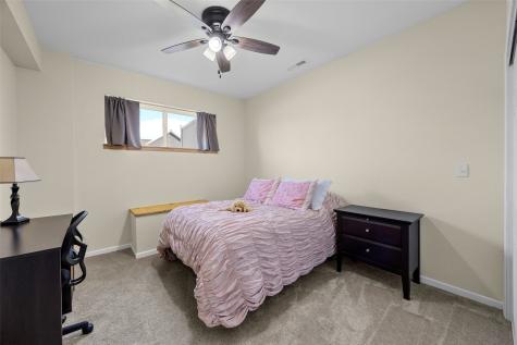 8634 Harrington Drive NE Cedar Rapids IA 52402