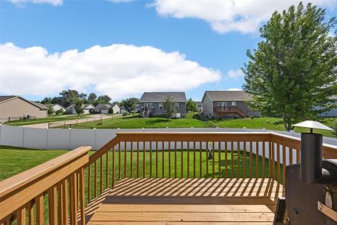8634 Harrington Drive NE Cedar Rapids IA 52402