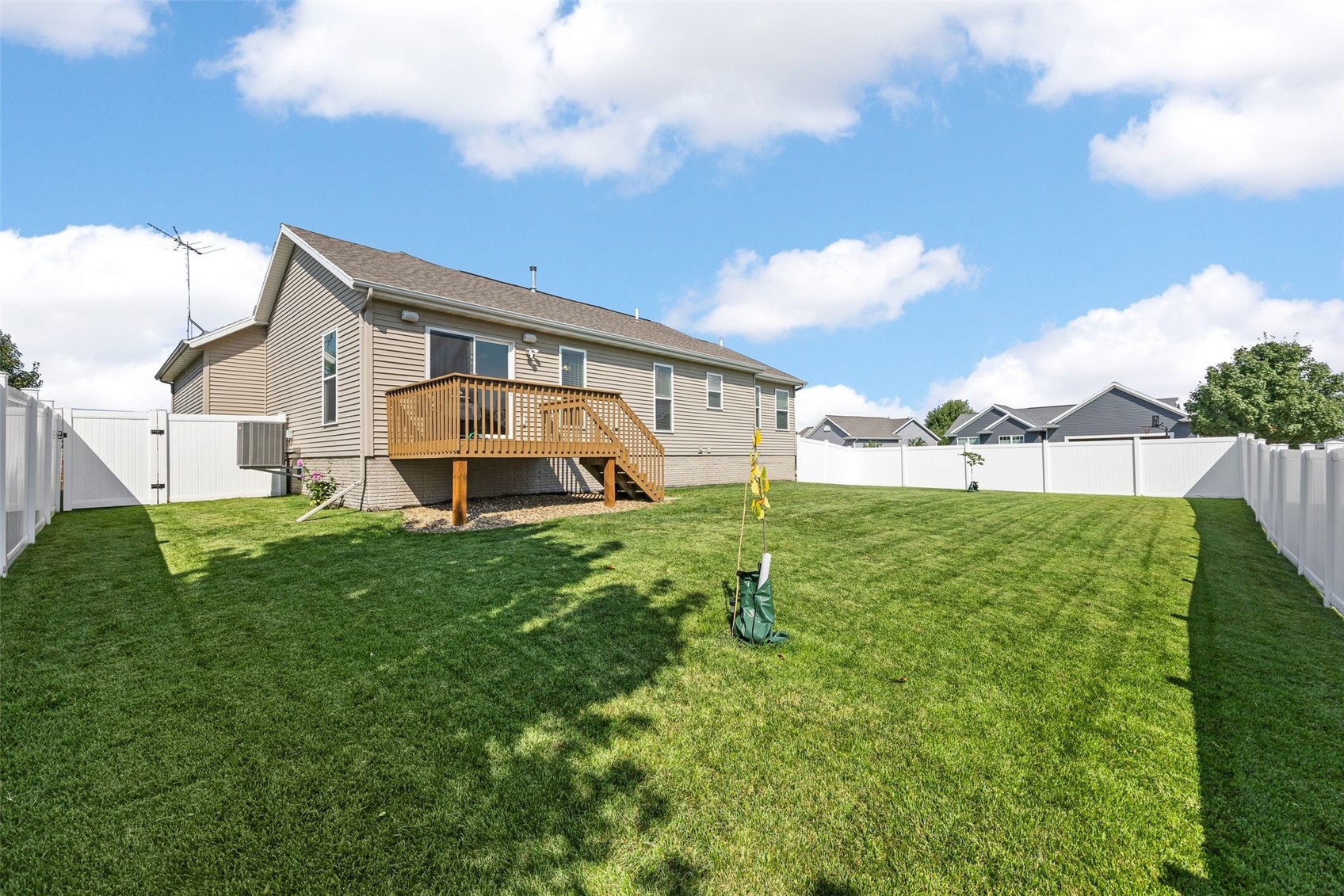 8634 Harrington Drive NE Cedar Rapids IA 52402