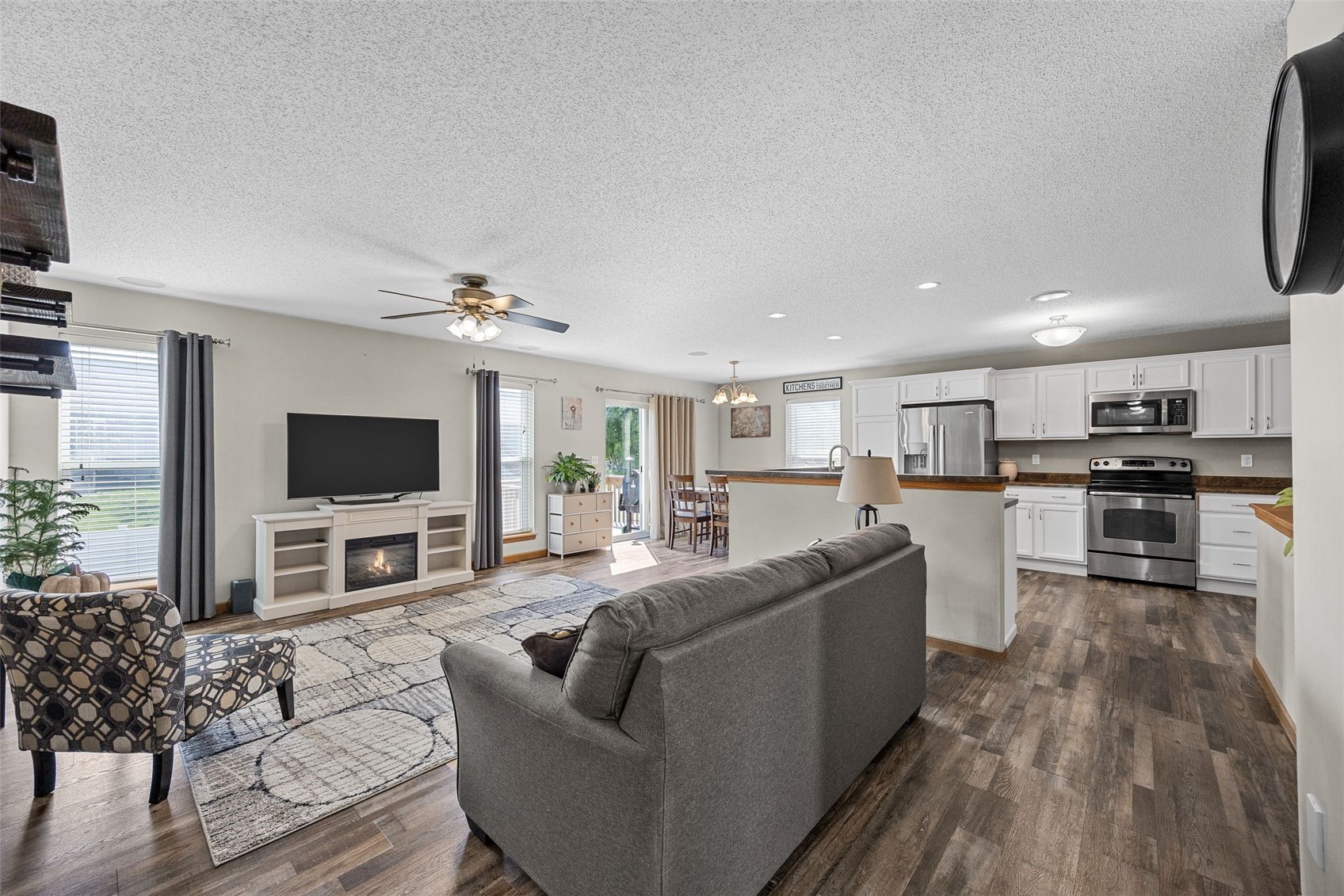8634 Harrington Drive NE Cedar Rapids IA 52402