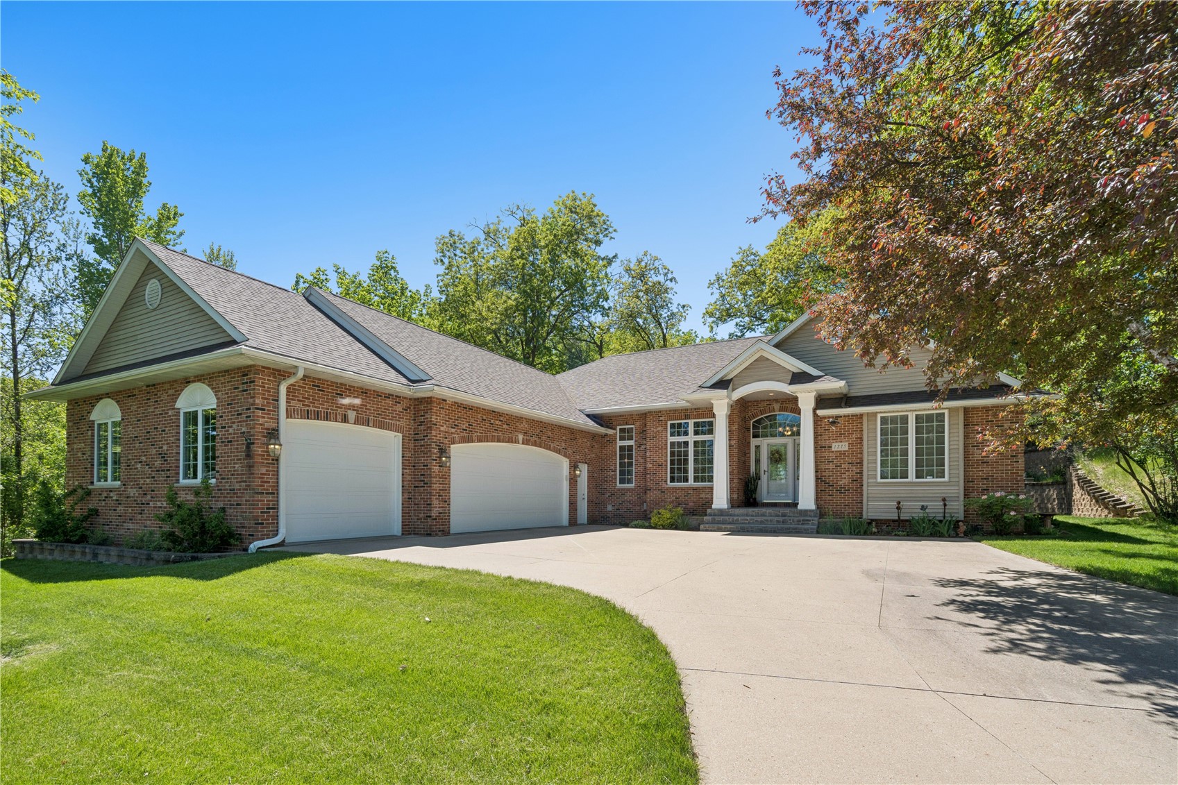 1215 34th Street SE Cedar Rapids IA 52403