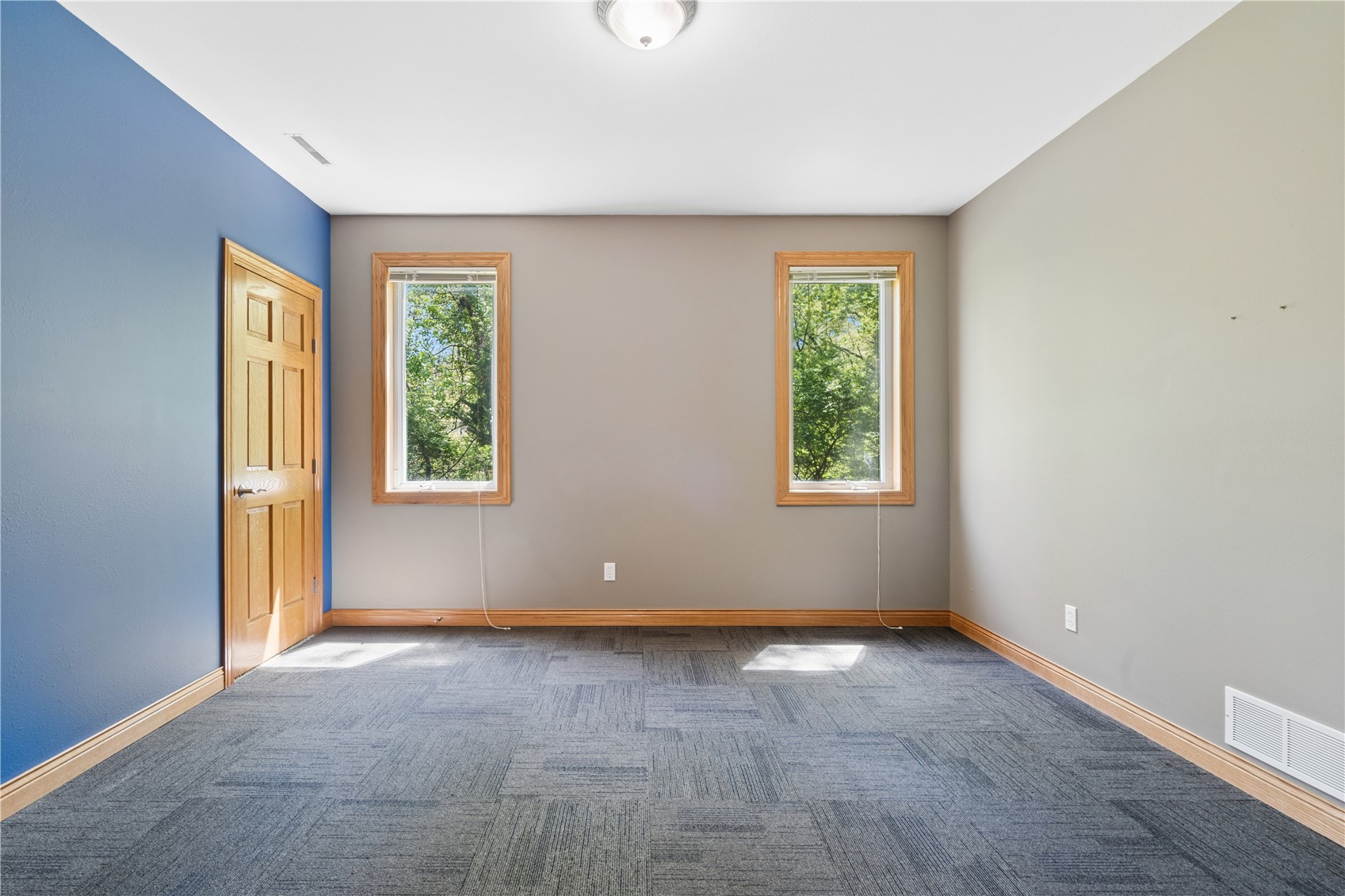 1215 34th Street SE Cedar Rapids IA 52403