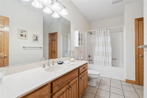 1215 34th Street SE Cedar Rapids IA 52403