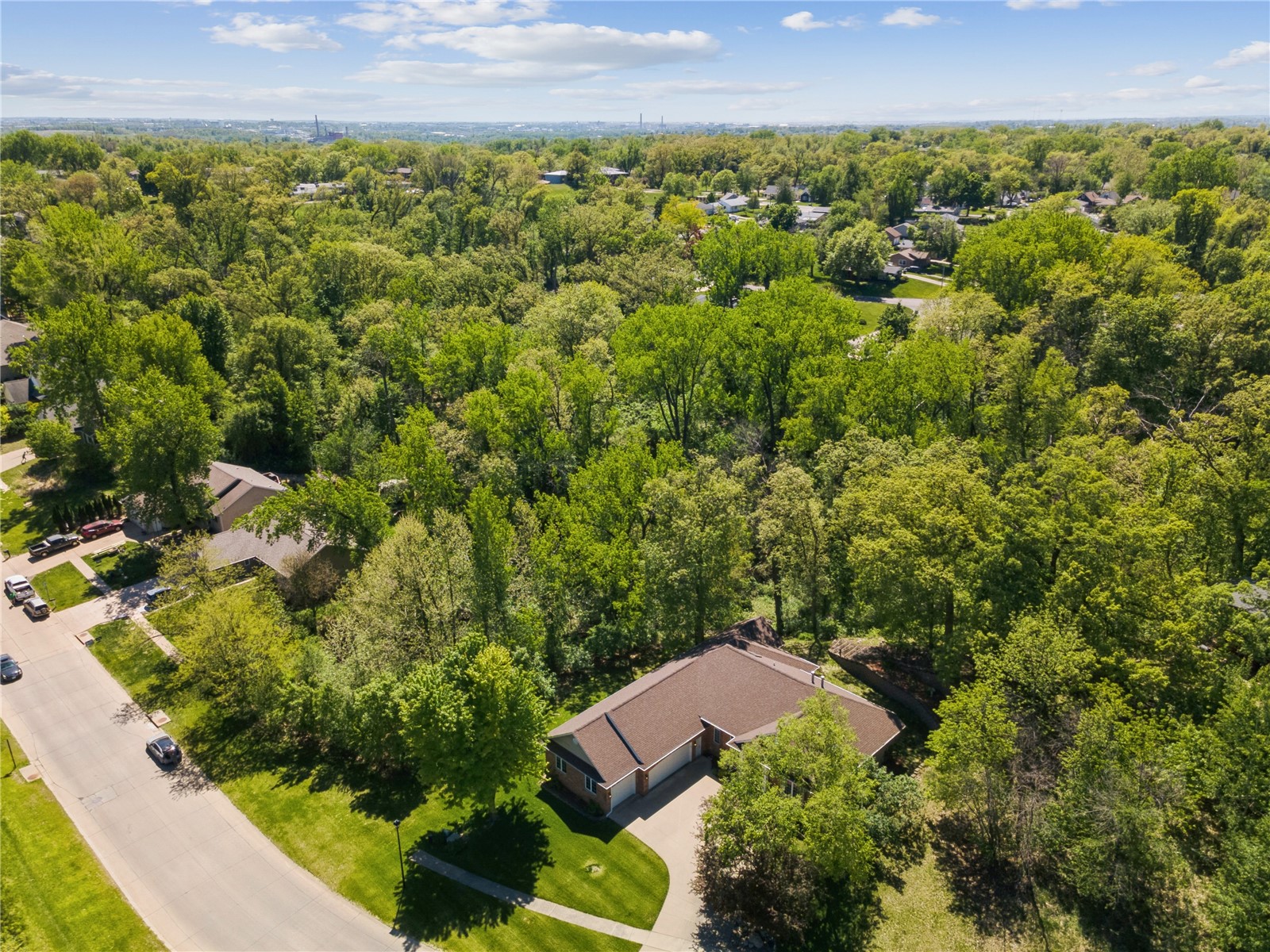 1215 34th Street SE Cedar Rapids IA 52403