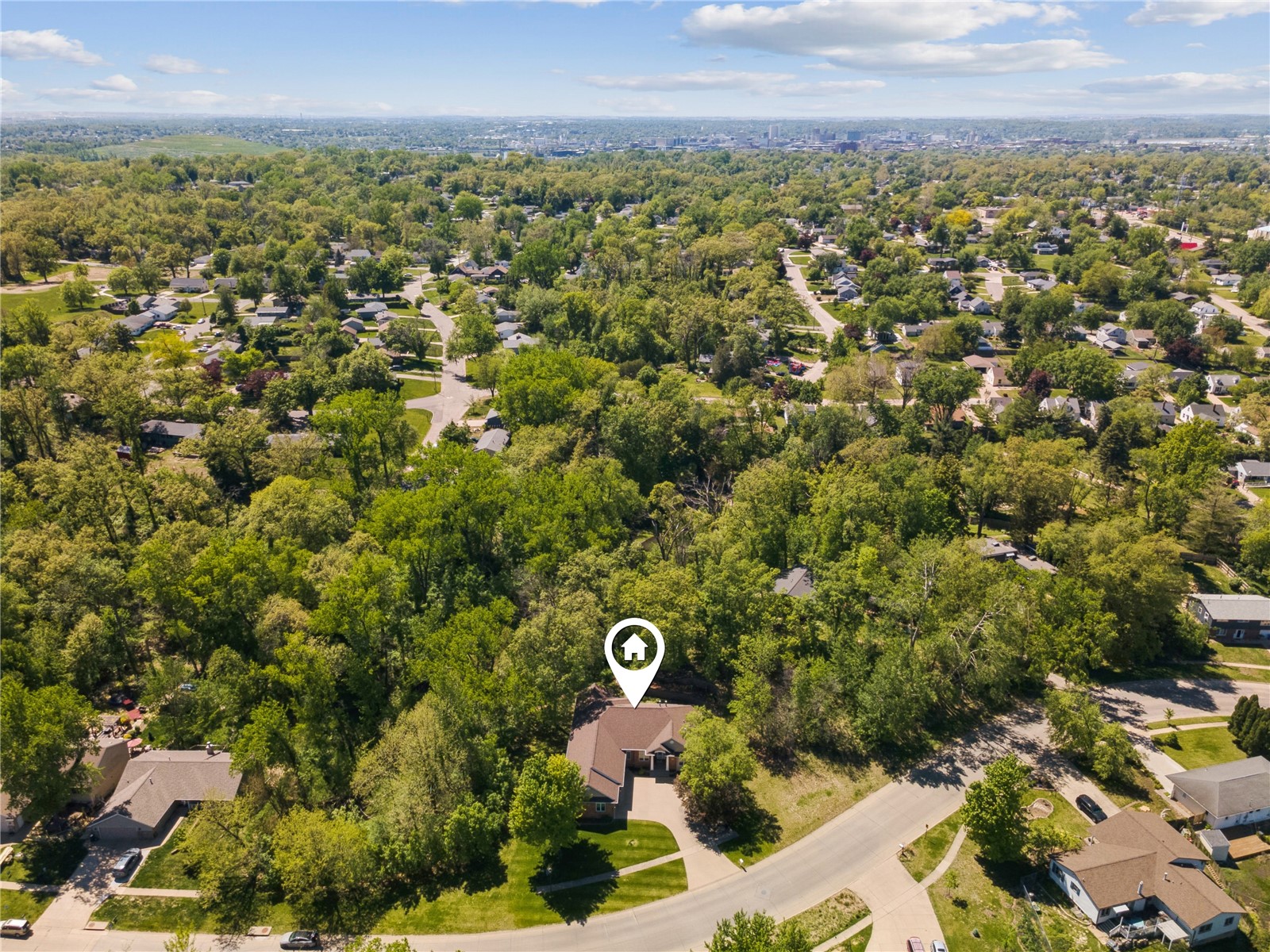 1215 34th Street SE Cedar Rapids IA 52403