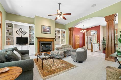 1215 34th Street SE Cedar Rapids IA 52403