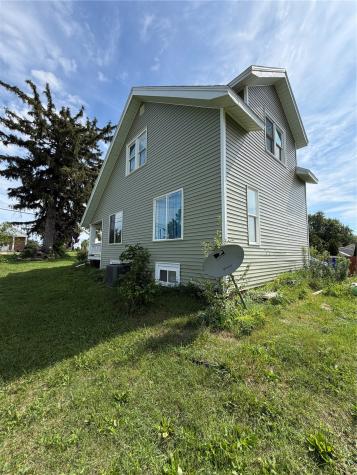 2921 Wilson Avenue SW Cedar Rapids IA 52404